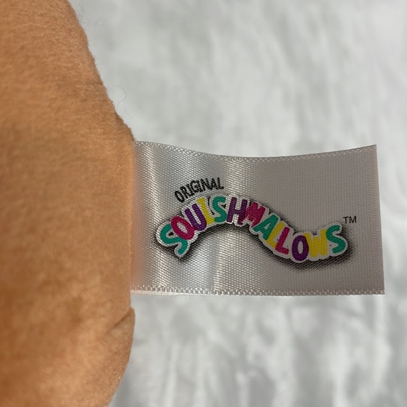 NWT Squishmallows Fresa the Toaster Pastry - Picture 5 of 8